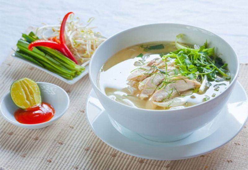 Ăn phở có béo không? Phở là nguồn nạp protein dồi dào cho cơ thể