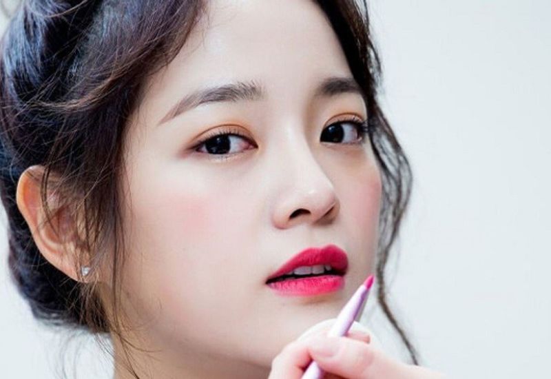 Make-up là tips cực nhanh, dễ dàng để sở hữu dáng mắt chim bồ câu