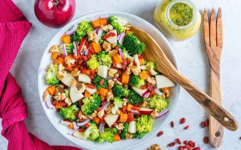 Ăn salad giàu chất xơ, hỗ trợ giảm cân hiệu quả